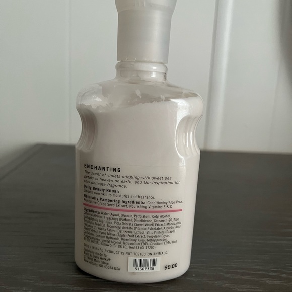 Bath&Body Works Pleasures Sweet Pea Lotion 8oz Partial 90% Full - Picture 3 of 10
